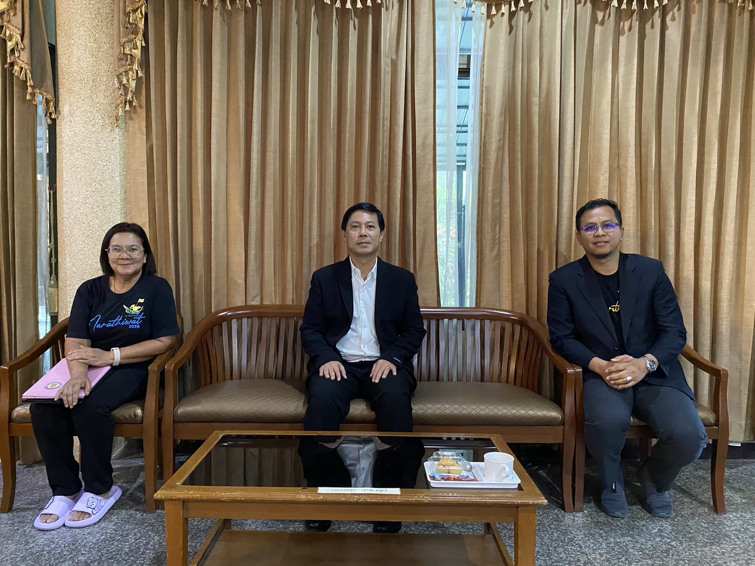 รองผู้ว่าฯ นราธิวาส เปิดโครงการเสริมสร้างวินัยจราจรและความปลอดภัยทางถนนในสถานศึกษา มุ่งสร้างความรู้ความเข้าใจและปลูกจิตสำนึกด้านความปลอดภัยทางถนนแก่เยาวชน